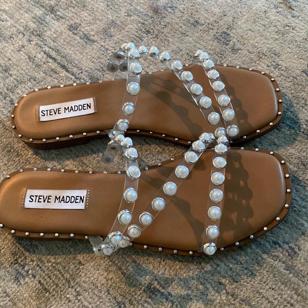 Steve Madden Skylar studded  pearl slide sandals 6.5